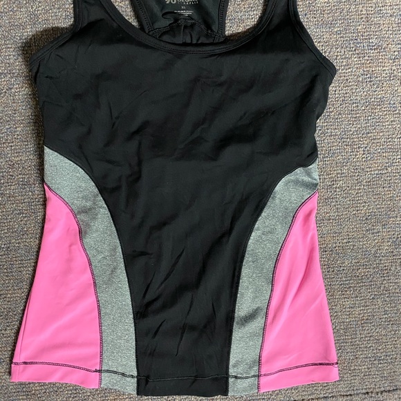 90 degree Reflex workout tank top - Picture 5 of 5